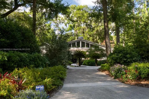 2261 NW 24th Ave, Gainesville FL 32605