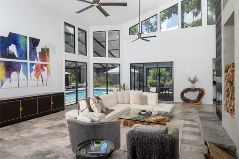 2261 NW 24th Ave, Gainesville FL 32605