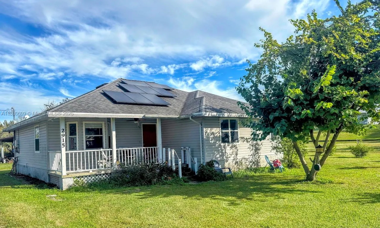 2915 Ortona Locks Rd, Moore Haven FL 33471