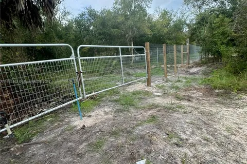 19773 NW 272nd St, Okeechobee FL 34972