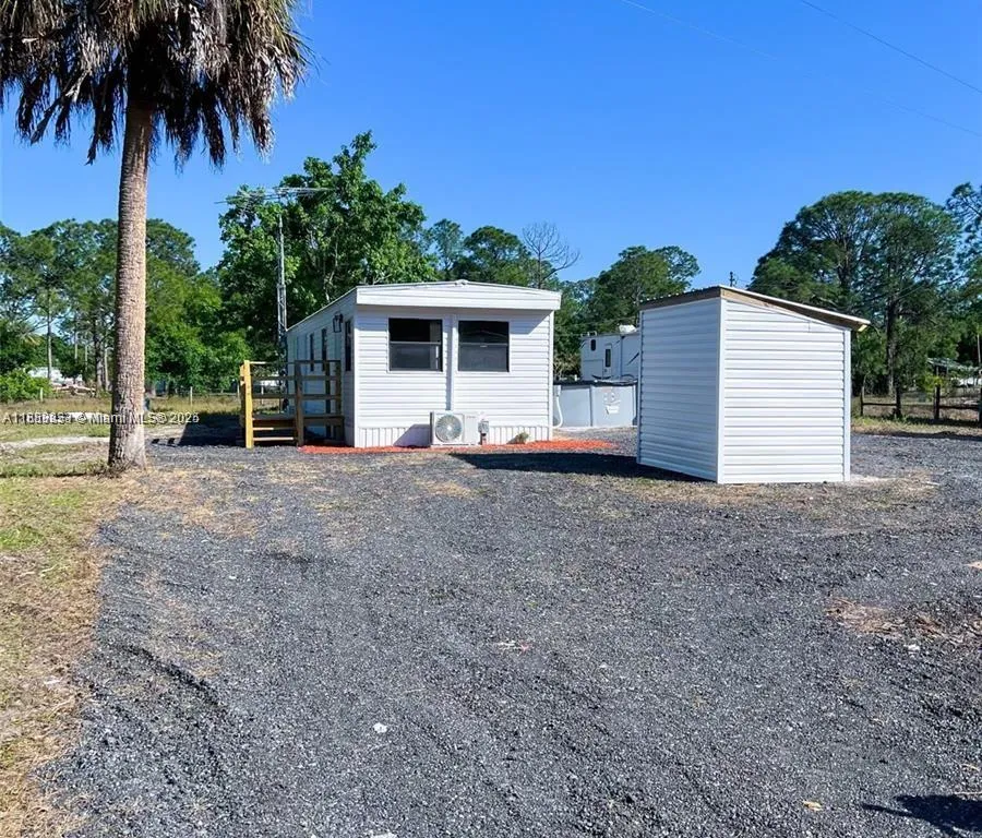 5121 PIONEER 18TH ST, Clewiston FL 33440