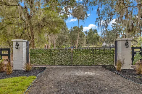 209 N Oakapple Trail, Other City - In The State Of Florida FL 32744