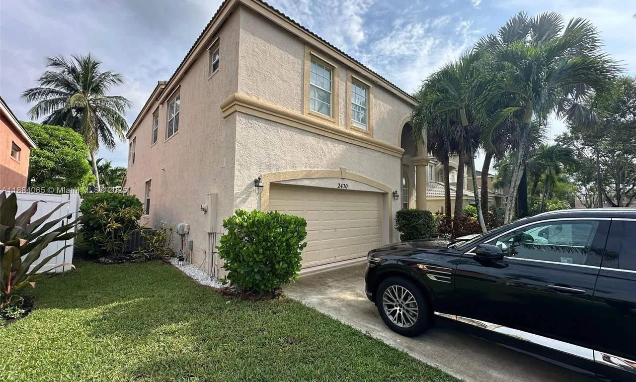 2470 Westmont Ln, Royal Palm Beach FL 33411