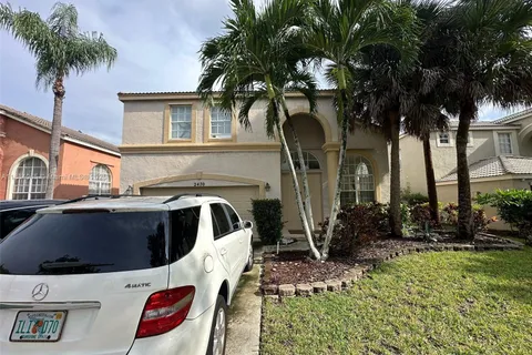 2470 Westmont Ln, Royal Palm Beach FL 33411