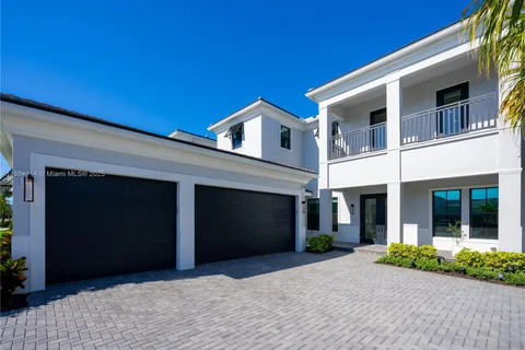 13402 Artisan Cir, Palm Beach Gardens FL 33418