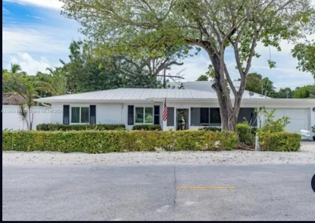 275 Pueblo St, Tavernier FL 33036