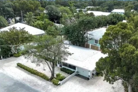 275 Pueblo St, Tavernier FL 33036