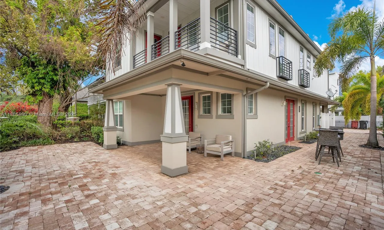 555 Peachtree Rd, Orlando FL 32804