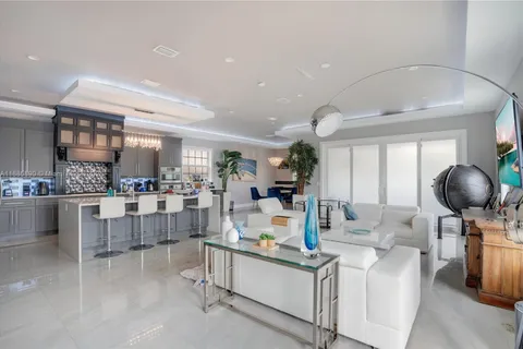 555 Peachtree Rd, Orlando FL 32804