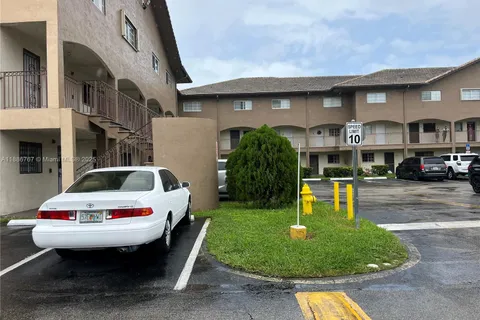 8851 NW 119 ST # 5222, Hialeah Gardens FL 33018