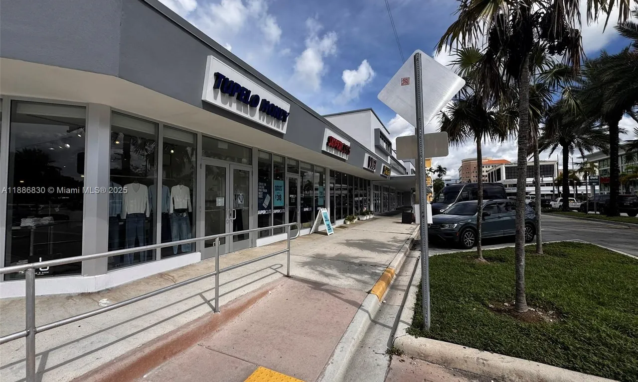 7230 SW 57th Ave, South Miami FL 33143