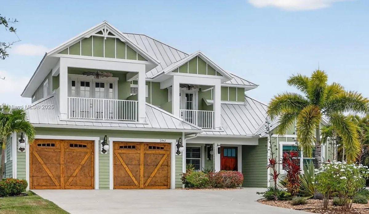 2461 SE North Lookout Boulevard, Port St. Lucie FL 34984