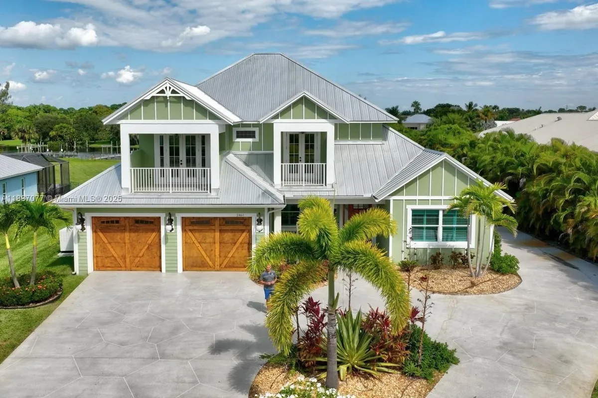 2461 SE North Lookout Boulevard, Port St. Lucie FL 34984
