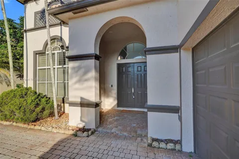 8824 Cobblestone Point Cir, Boynton Beach FL 33472