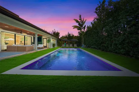 6420 SW 63rd Ter, South Miami FL 33143