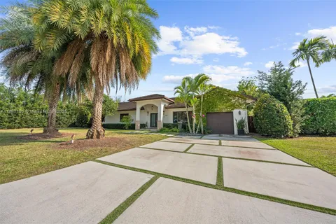 6420 SW 63rd Ter, South Miami FL 33143