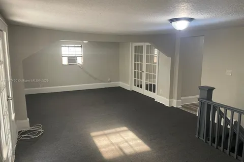 1129 Grothe St, Jacksonville FL 32209