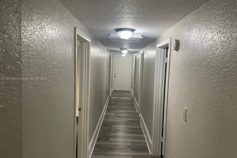 1129 Grothe St, Jacksonville FL 32209