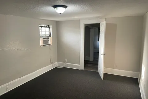 1129 Grothe St, Jacksonville FL 32209