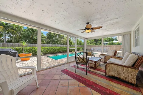 367 W Riverside Drive, Tequesta FL 33469