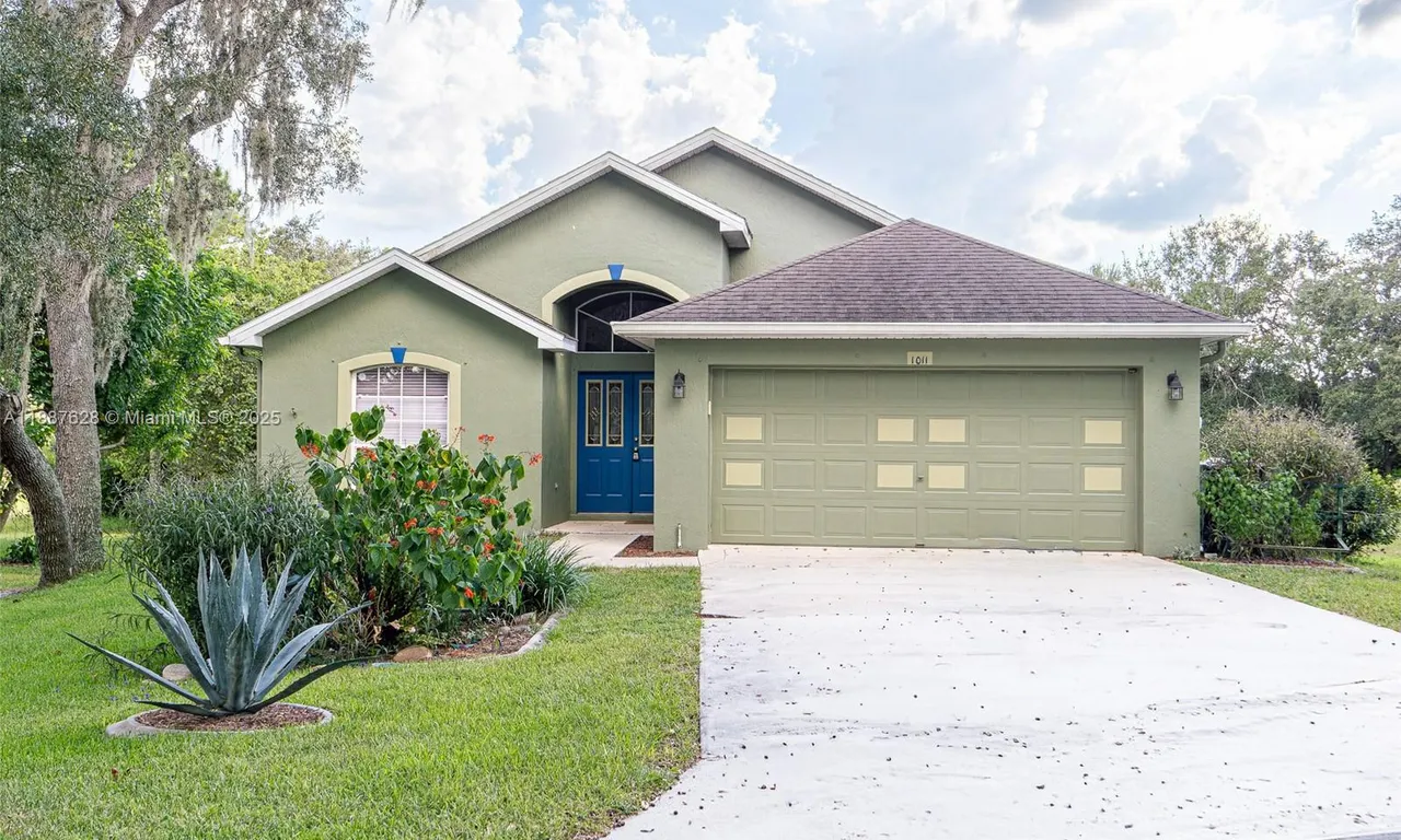 1011 TEQUESTA TRAIL, Lake Wales FL 33898
