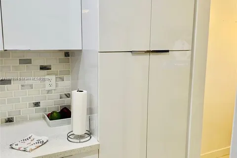 10000 NW 80 CT # 2565, Hialeah Gardens FL 33016