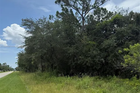 390 HUNTING CLUB AVE, Clewiston FL 33440