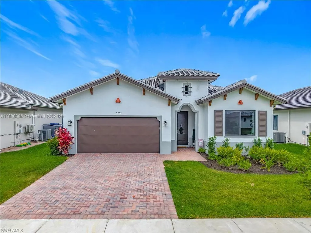 5285 Marano Dr, Ave Maria FL 34142