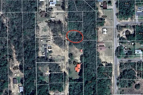 112 Kitty Ln, Other City - In The State Of Florida FL 32148