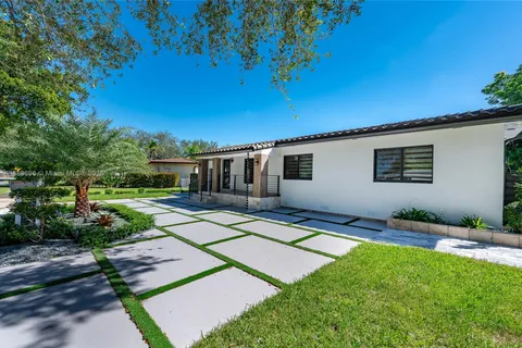 625 Miller Dr, Miami Springs FL 33166