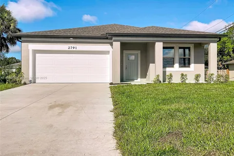 2791 Peak Street, North Port FL 34286