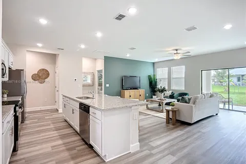 2204 S Biscayne Drive, North Port FL 34286