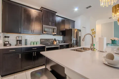 962 splash Shot Pl, Kissimmee FL 33896