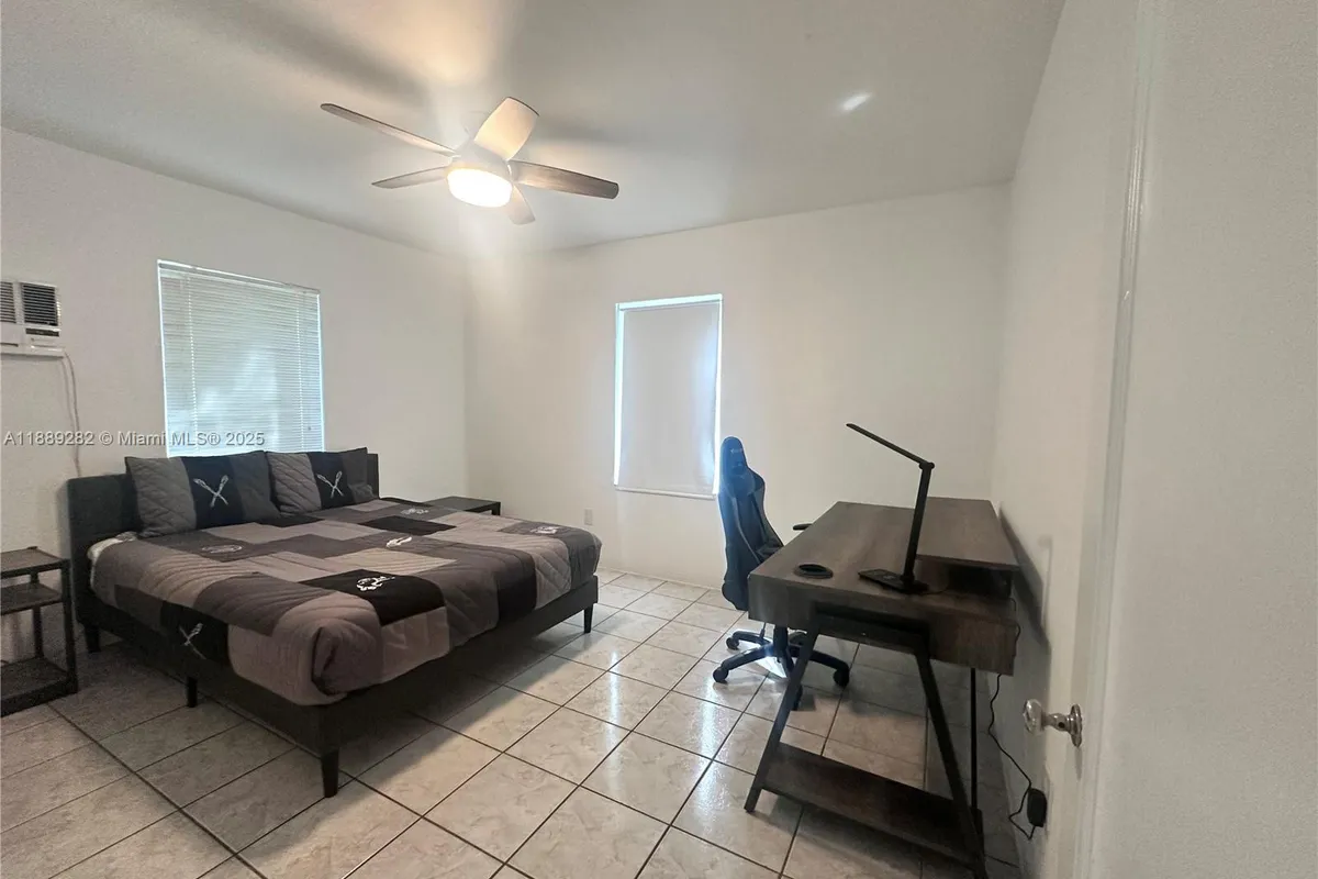 11201 NE 10th Ave, Biscayne Park FL 33161