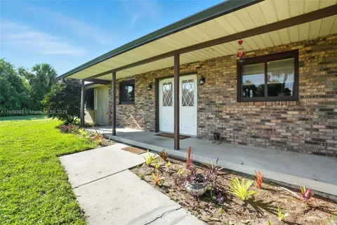 5006 pike ln, La Belle FL 33935