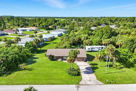 5006 pike ln, La Belle FL 33935