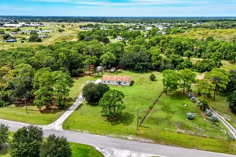 8077 primrose blvd, La Belle FL 33935