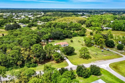 8077 primrose blvd, La Belle FL 33935