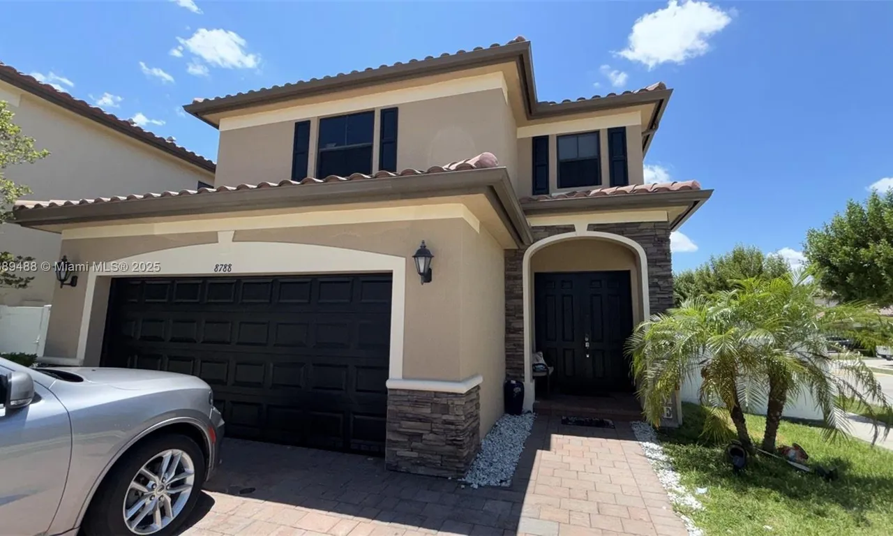 8788 west 35 th CT, Hialeah Gardens FL 33018