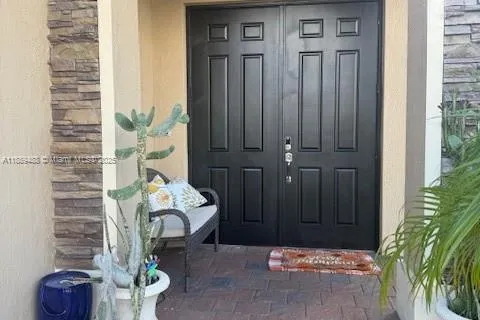 8788 west 35 th CT, Hialeah Gardens FL 33018