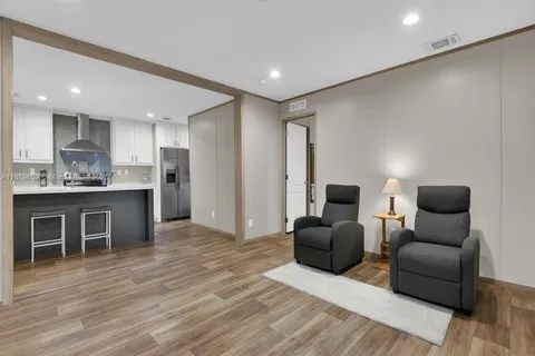 1079 SUMMERALL RD, Other City - In The State Of Florida FL 33935