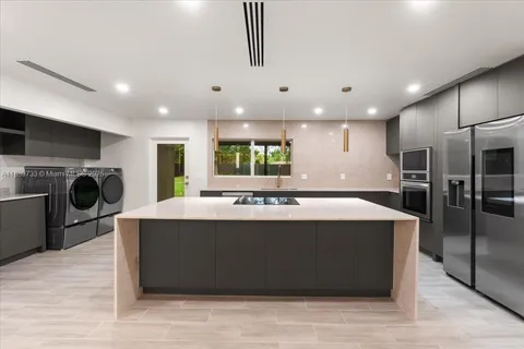 11505 NE 11th Pl, Biscayne Park FL 33161