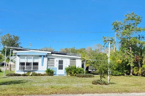 1792 Riverside Dr., Moore Haven FL 33471