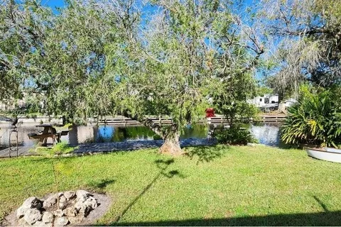 1792 Riverside Dr., Moore Haven FL 33471