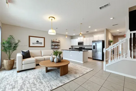 4775 Terrasonesta Drive, Davenport FL 33837