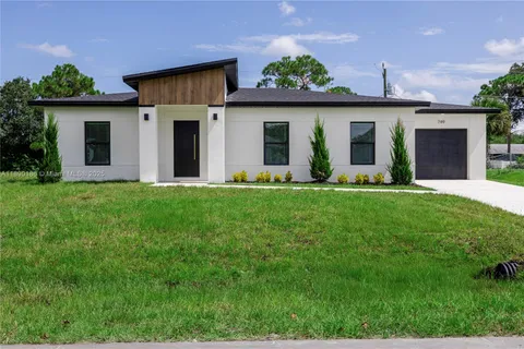 749 Darby Ave SW, Palm Bay FL 32908