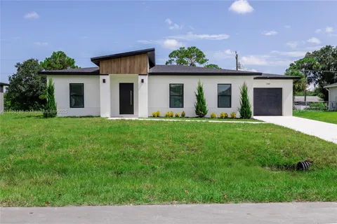 749 Darby Ave SW, Palm Bay FL 32908