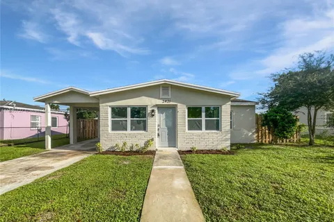 2421 NW 152nd St, Opa-Locka FL 33054