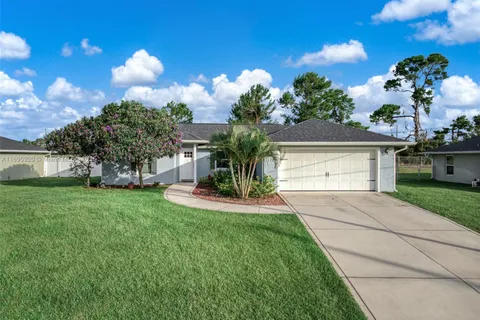 112 Bimini St NE, Lake Placid FL 33852