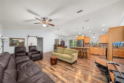 112 Bimini St NE, Lake Placid FL 33852